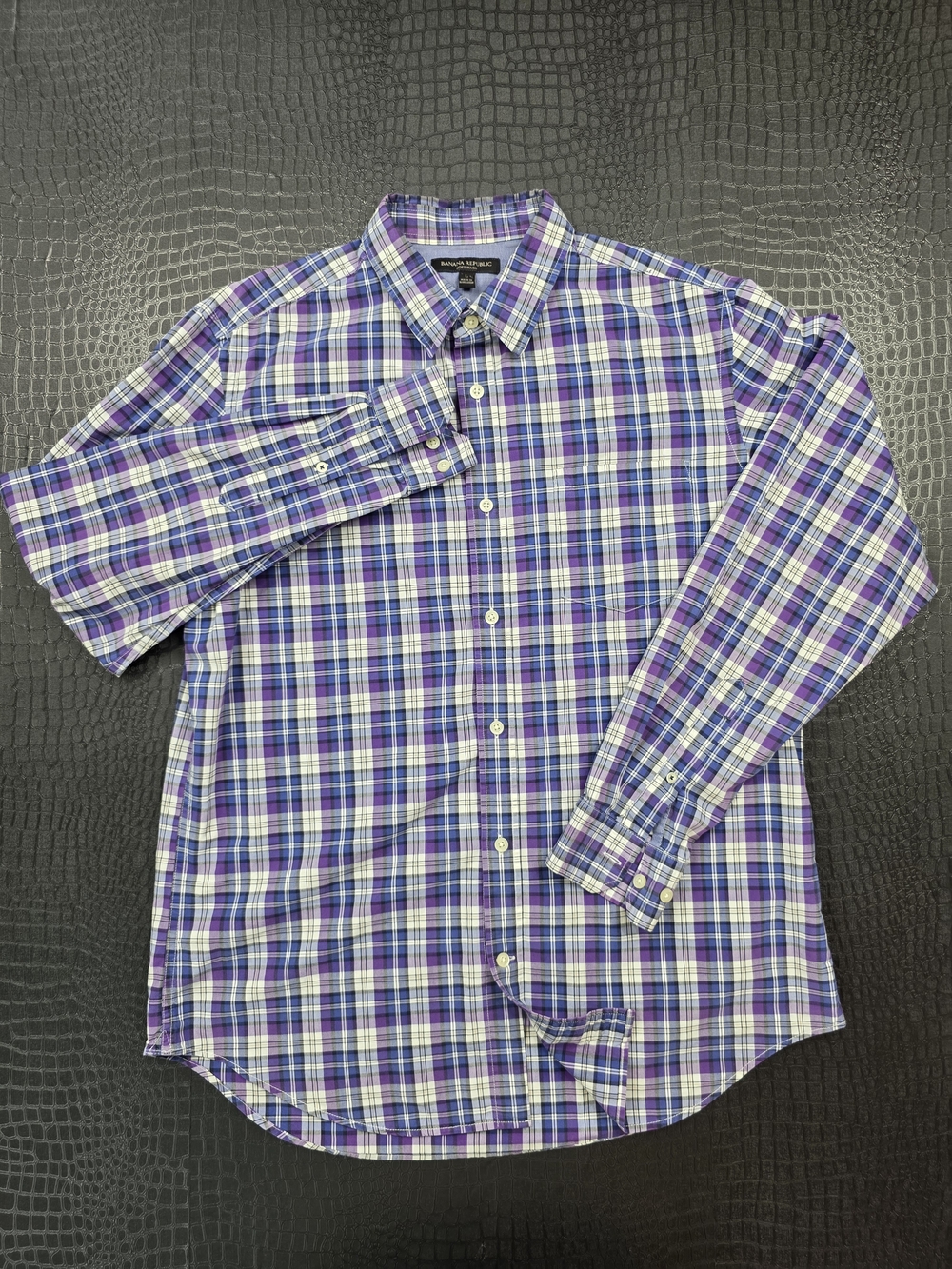 Banana Republic Soft Wash Shirt Size L Purple Blue Plaid